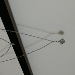 🌿 Aldo two diamond design necklaces